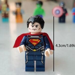 Superman mini figurine